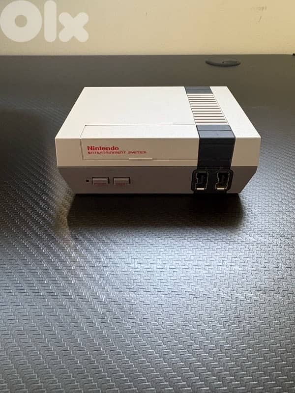 NES Classic edition (Official Nintendo product) 1