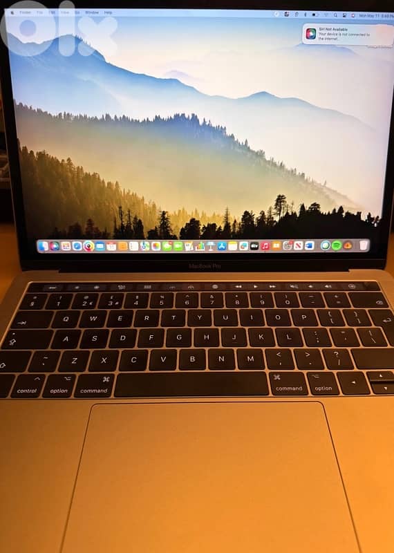Apple Pro Laptop . 1