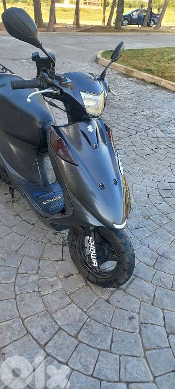 Suzuki address V125 (like new) 2