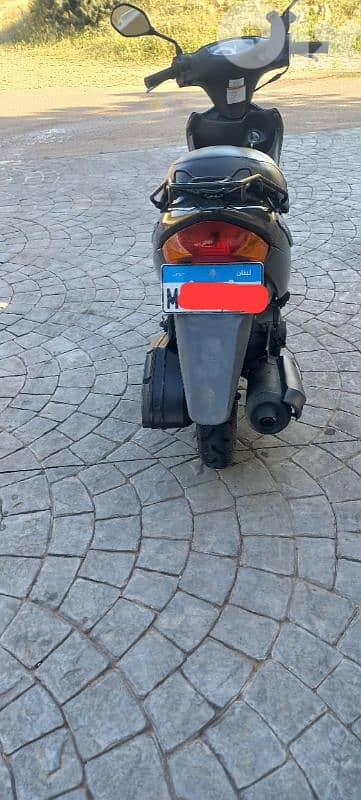 Suzuki address V125 (like new) 5