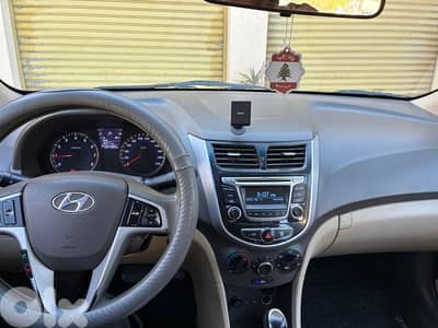 Hyundai Accent 2015