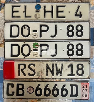 license plates for decoration