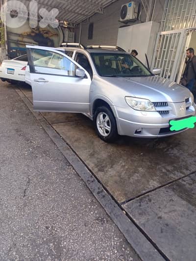 Mitsubishi Outlander 2005