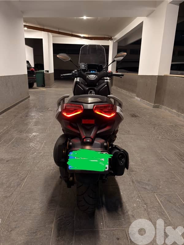 Yamaha Xmax 8