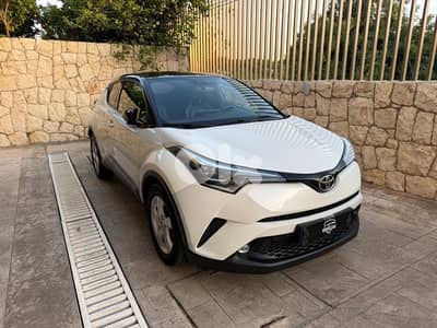 Toyota C-HR AWD BUMC 4x4 Limited 2018 full options!
