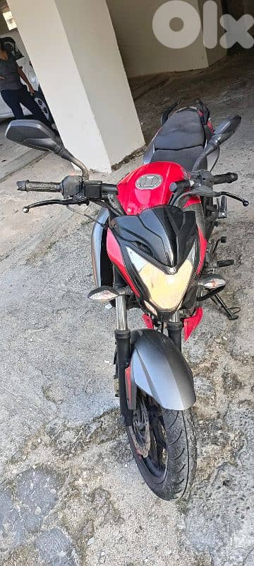 bajaj pulsar NS 200 2