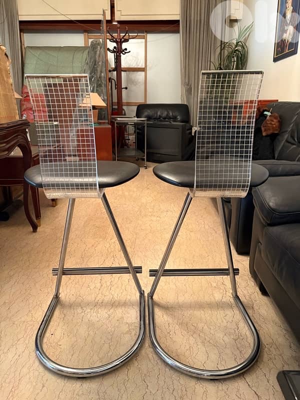 Paire de tabourets de bar Mirima, modèle Memphis 2