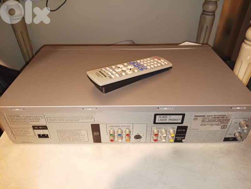 Panasonic NV-VP60 VHS/DVD Combo Player 1