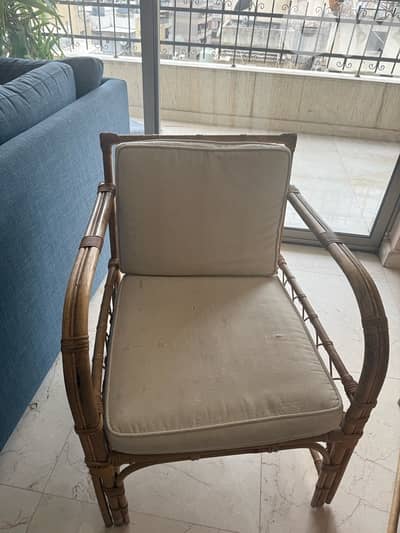 armchairs and table (rattan)