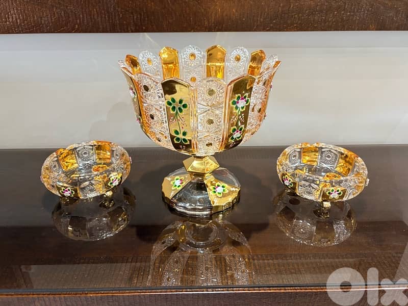 like new crystal three pieces 2