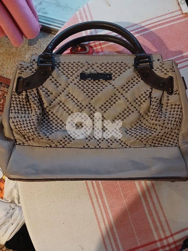 handbags each 20$ 8