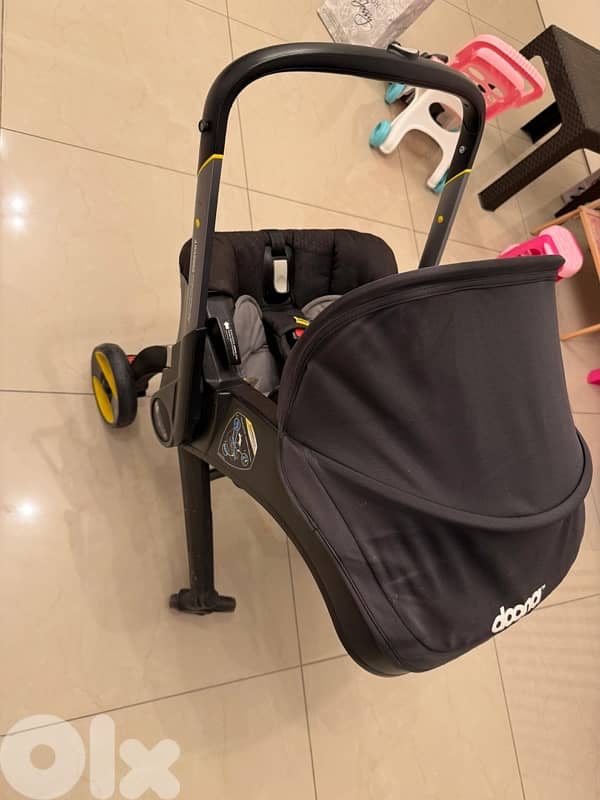 Doona car seat and stroller 4