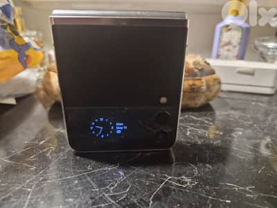 Samsung Galaxy Flip 3