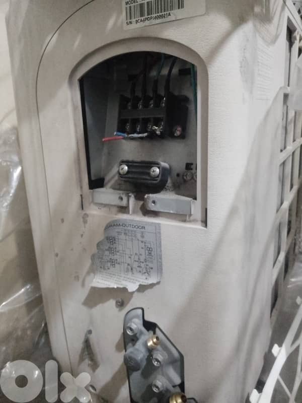 AC Samsung (3) 9,000BTU (3 7abet) 3