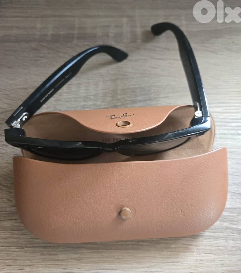 Ray-Ban Meta Sunglasses - Smart glasses - including case charger 1