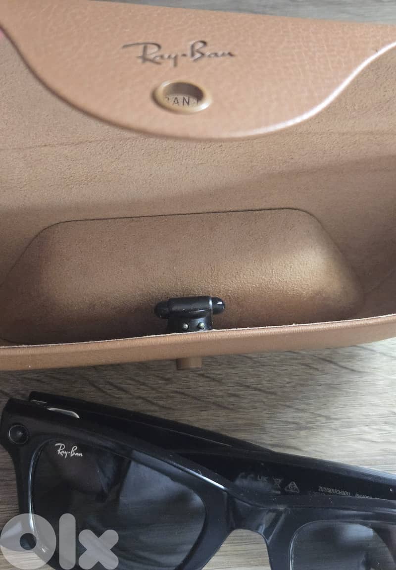 Ray-Ban Meta Sunglasses - Smart glasses - including case charger 4