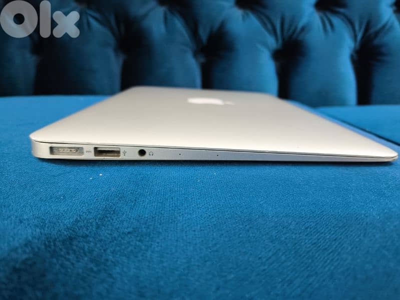MacBook Air 11-inch (Early 2015) - Intel i5 -128GB SSD Clean Condition 7