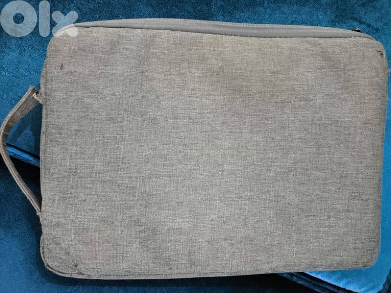 MacBook Air 11-inch (Early 2015) - Intel i5 -128GB SSD Clean Condition 12