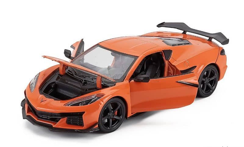 Corvette Z06 (2023) diecast car model 1;24 3