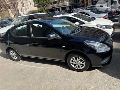 Nissan Sunny 2022