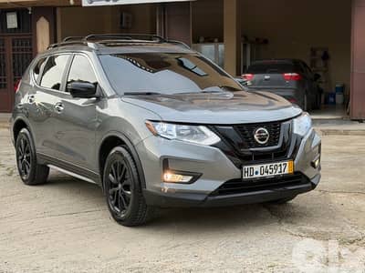 Nissan Rogue 2018 4wd 60 000 miles Black edition