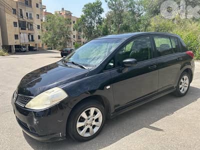 Nissan Tiida 2008