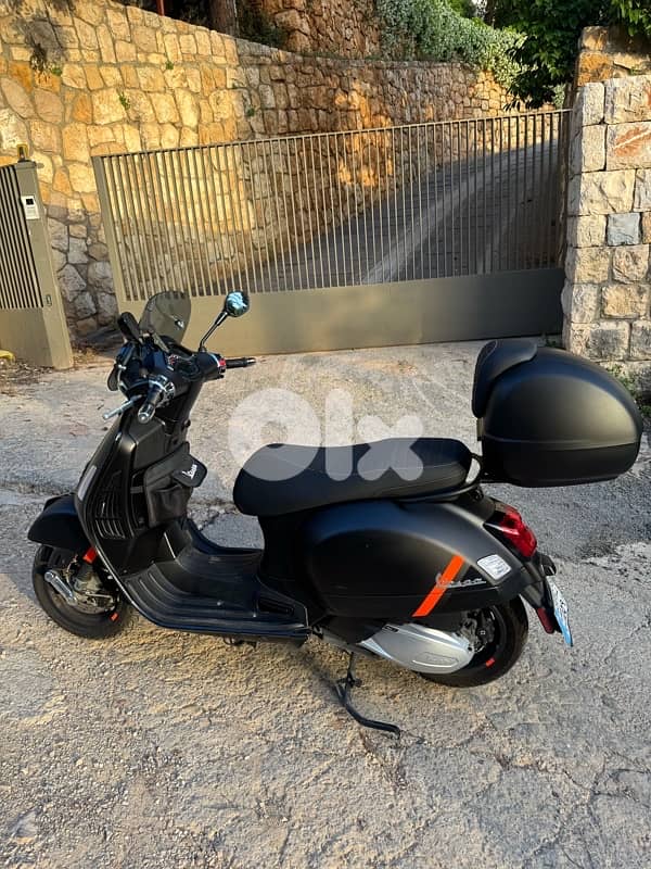 Vespa 300 2