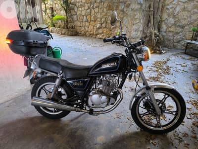 suzuki 125 gn