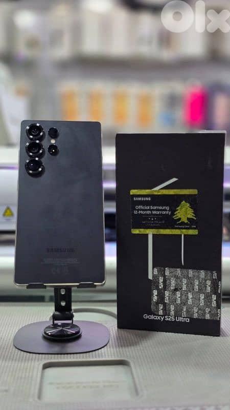Samsung S25 ultra 12ram 256gb with box (gold warranty)BMS still active 2