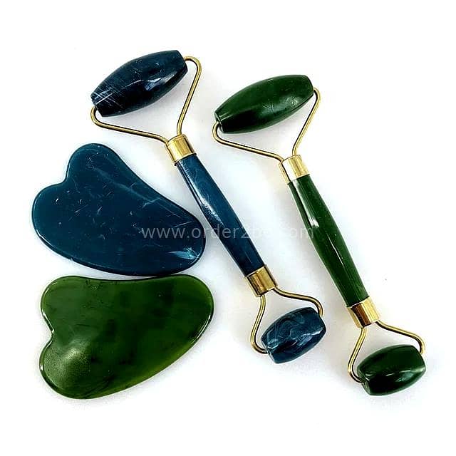 2-Piece Facial Roller & Gua Sha Massage Set 6