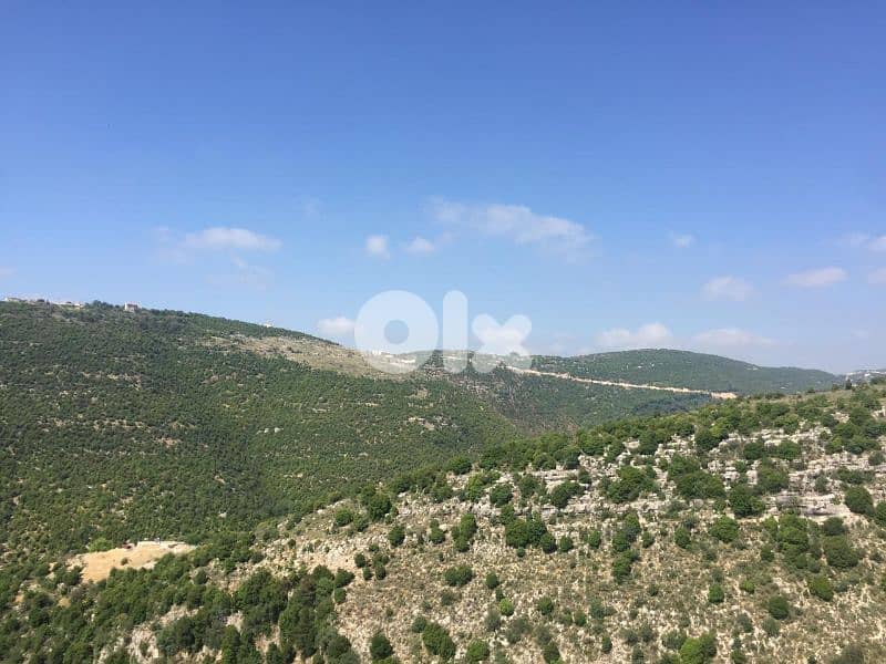Land for sale in Kherbe direct on highway 2