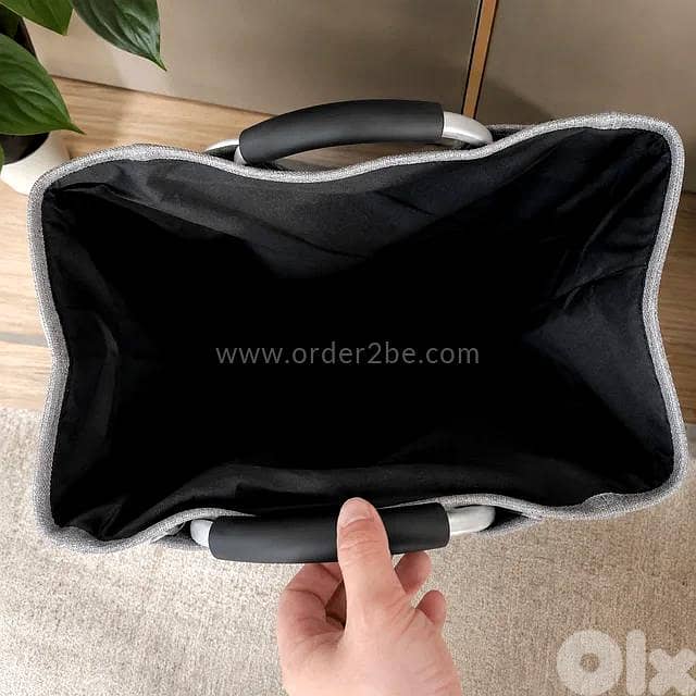Freestanding Laundry Bag with Padded Aluminum Handles 6