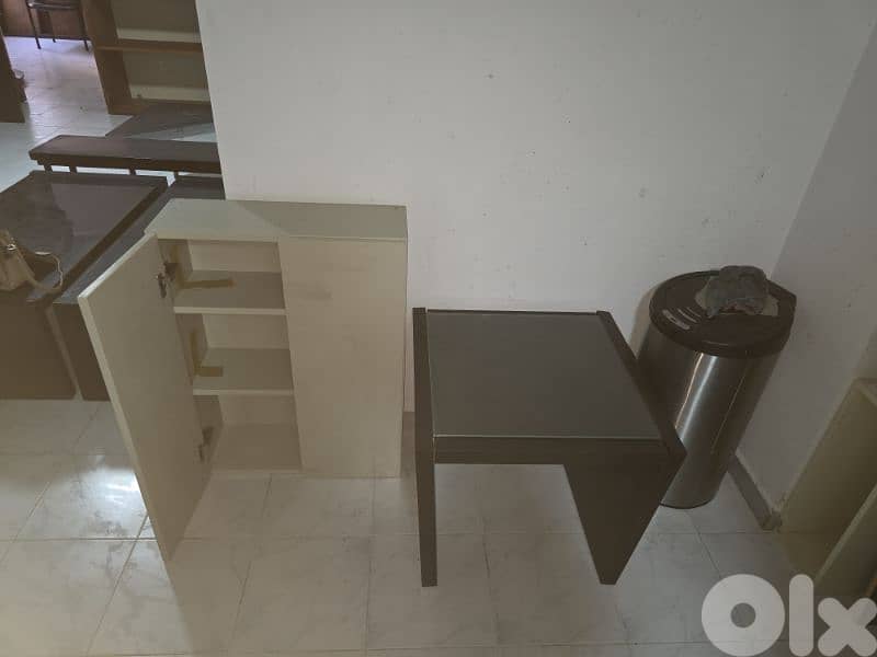 tables and bureau 5