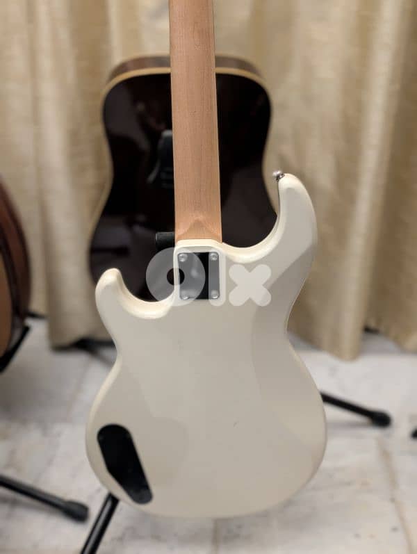 Yamaha bass 3