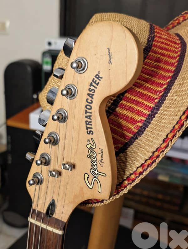 squier standard series electric guitar 2