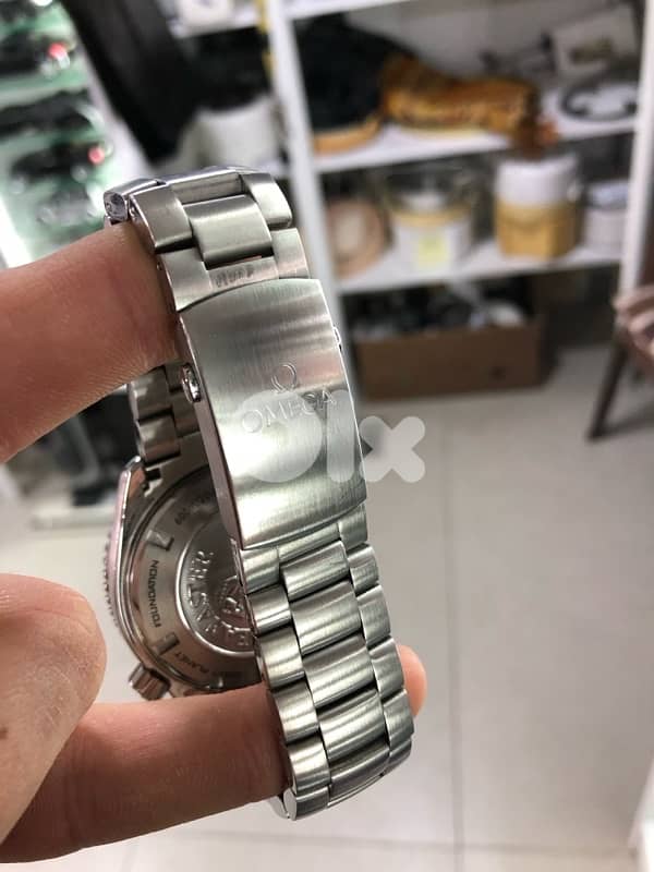 OMEGA Watch 2