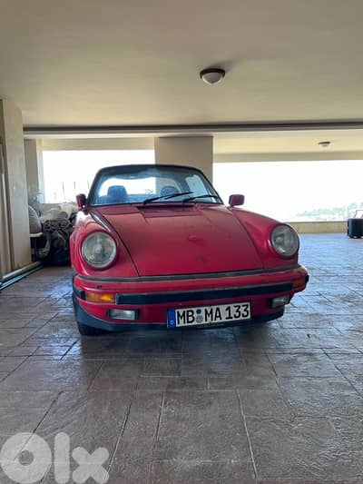 Porsche 911 Targa SC (Not registered in Lebanon)