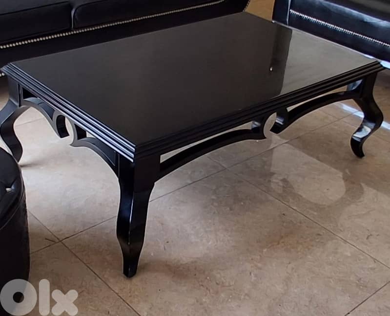 furniture and decoration items for an office 7