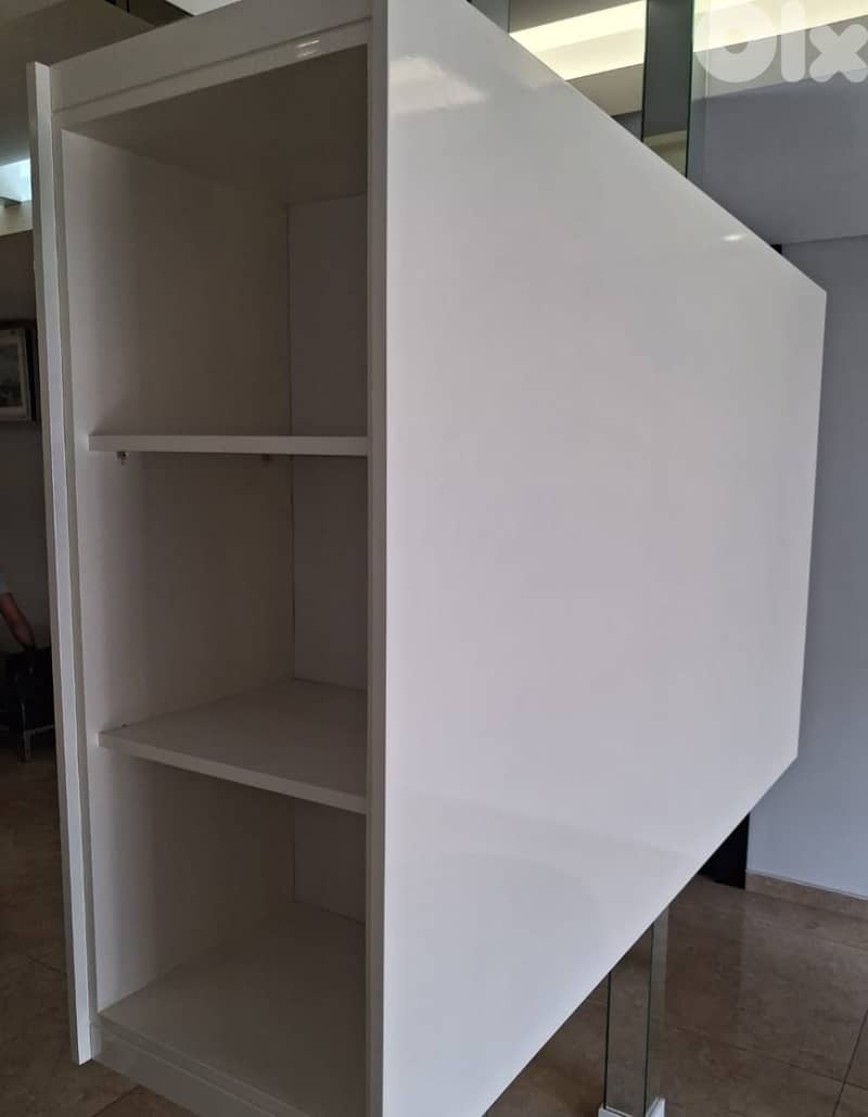 furniture and decoration items for an office 18