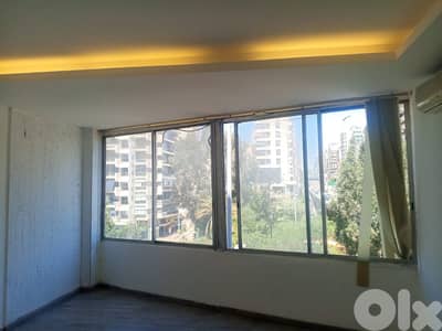 Renovated Office For Rent In Msaytbeh مكتب للاجار في المصيتبة