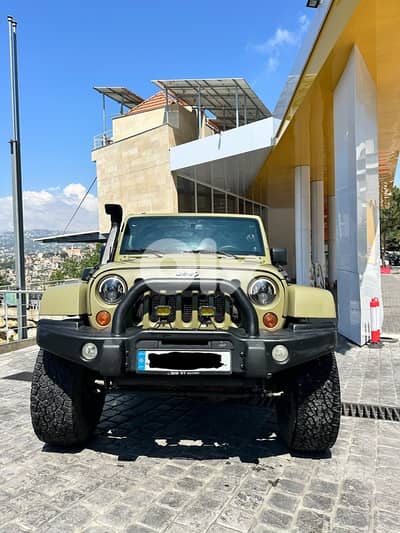 Jeep Wrangler Sahara 2013