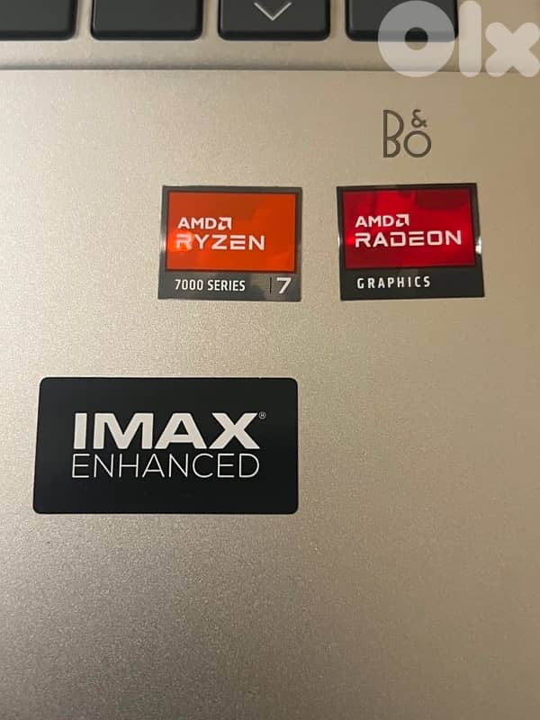 laptop ryzen7 , oled screen 2k 120hz ,16ram ddr5 6400mt/z،قابل للتفاوض 4