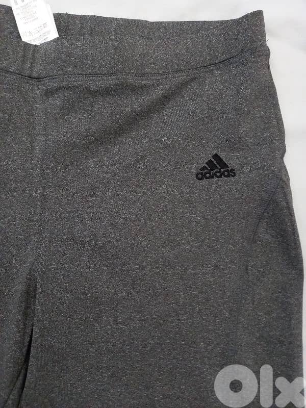 adidas shirt and legging size large 1