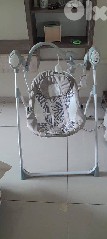 Baby electric swing