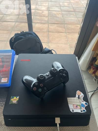 ps4 slim 600 gb storage