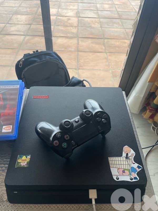 ps4 slim 600 gb storage 1