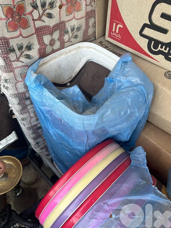 أغراض ١$ 3