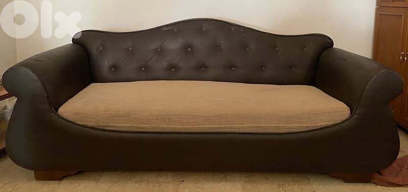 2 Sofas 7