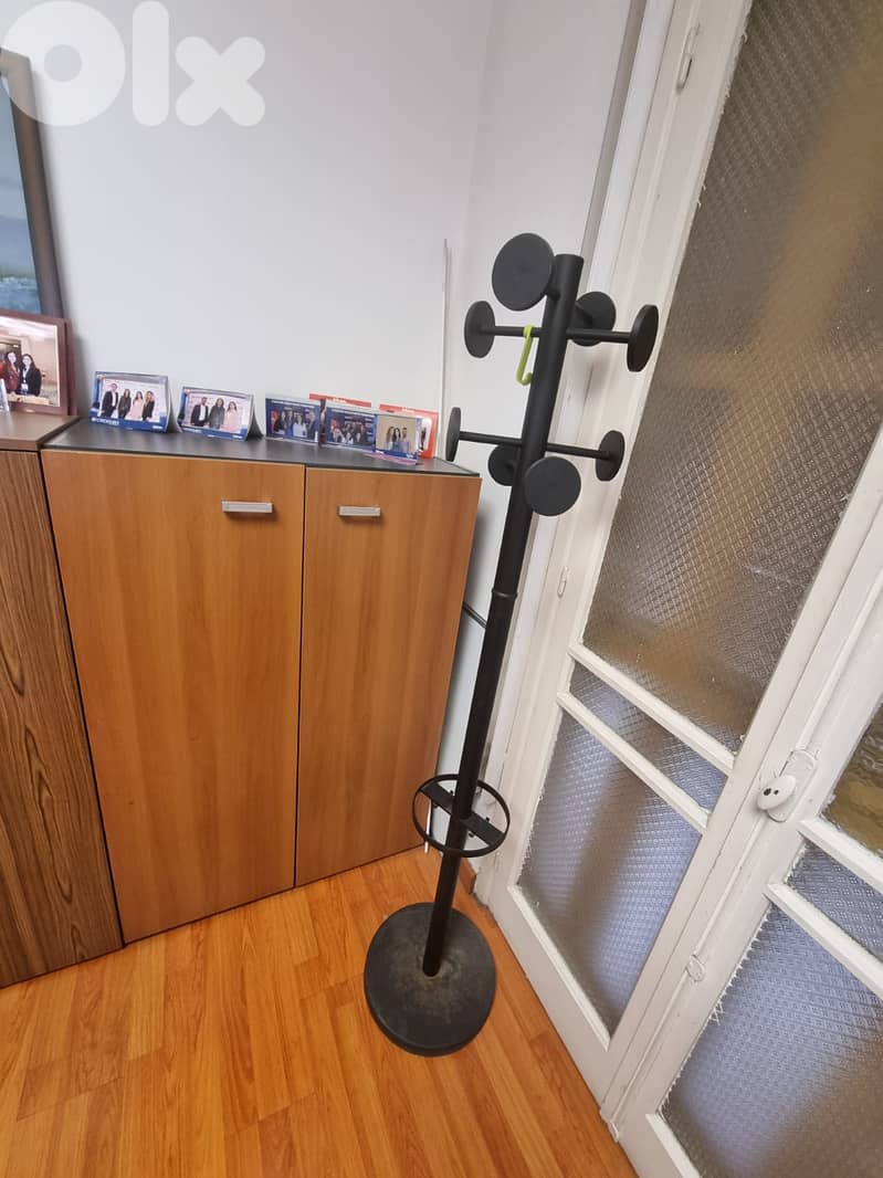 Office furniture 1
