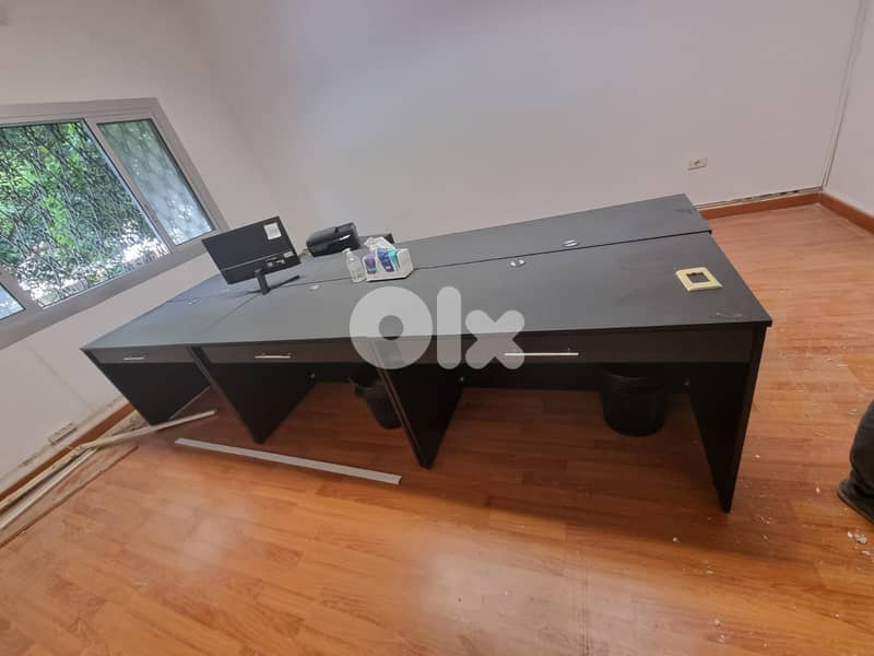 Office furniture 4